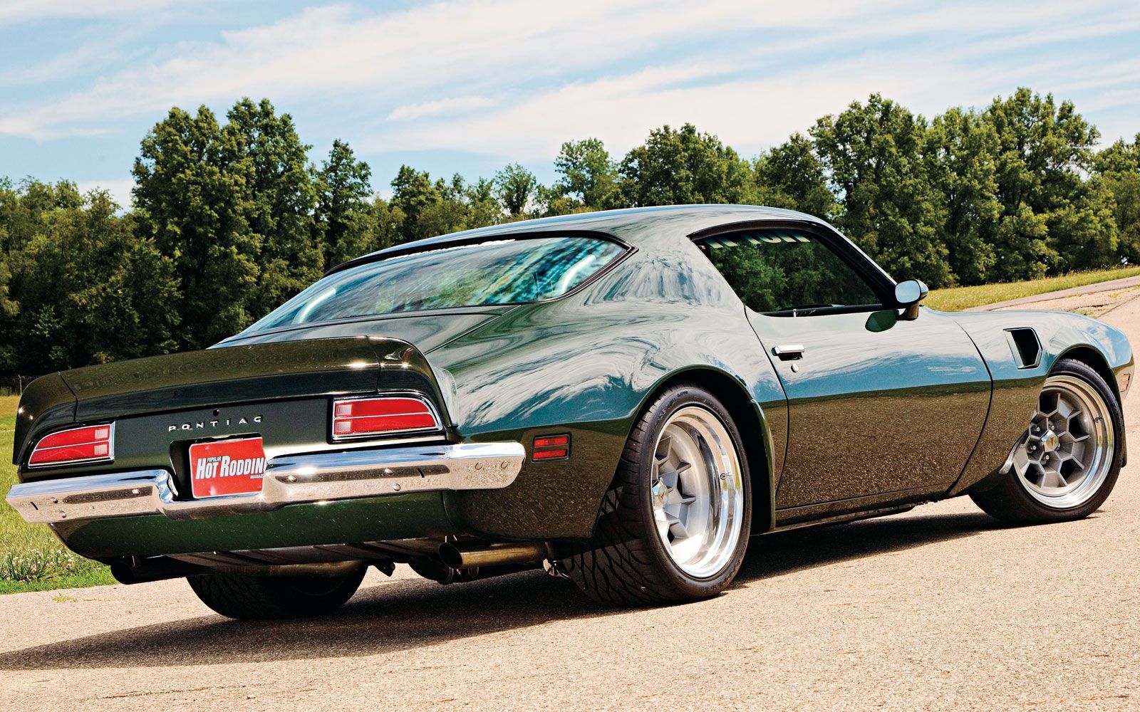 1600x1000 Pontiac Trans Am Phone Wallpaper: Free 4K & HD Downloads