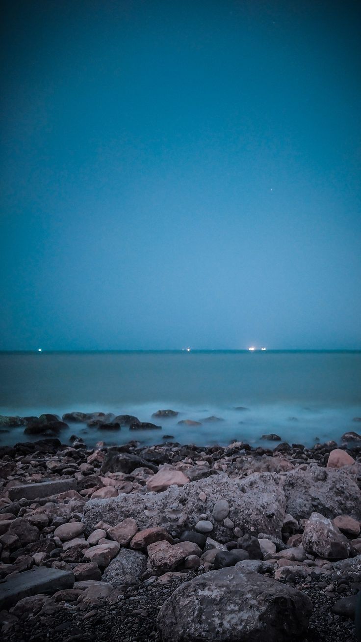 736x1307 Bandar Abbas Beach
