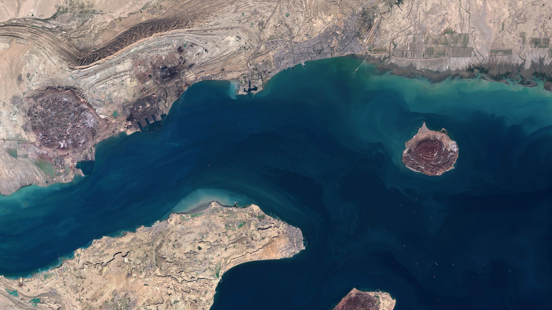 1920x1080 Iran war: Why 6 islands could be crucial to Trump's final blow