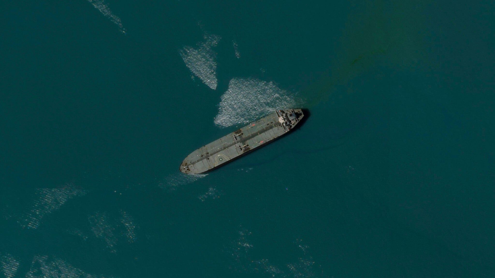 2048x1152 Satellite image show 2 oil tankers seized by Iran anchored near naval base. The Times of Israel