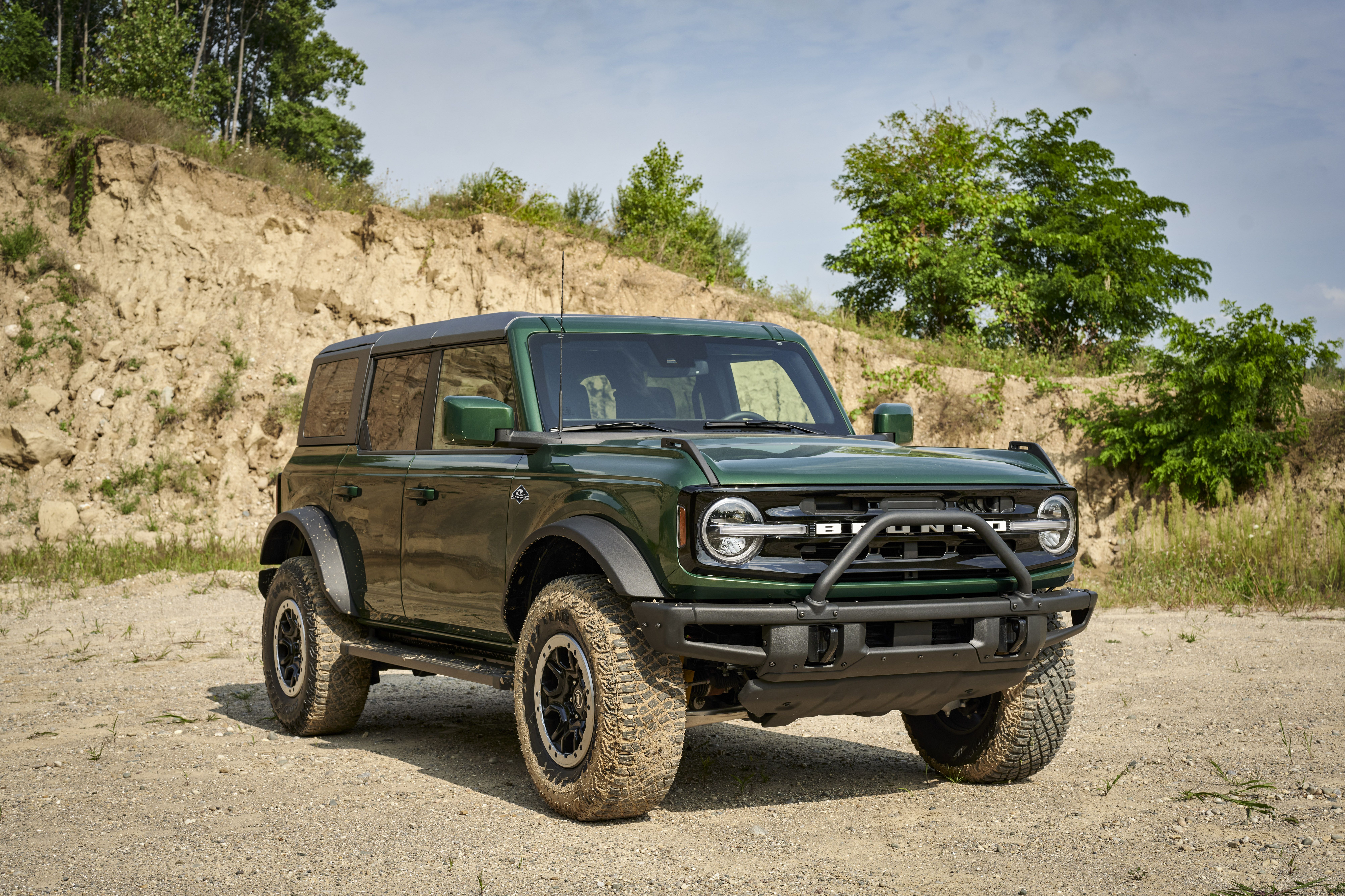 8019x5346 8K Ultra HD Ford Bronco SUV