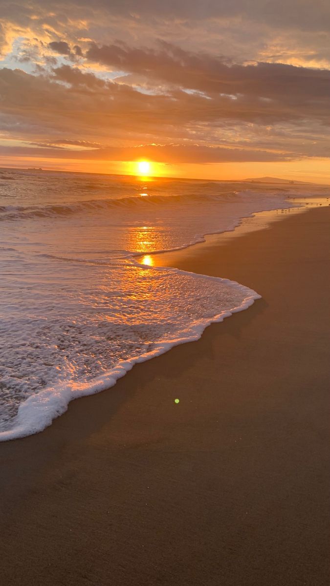 675x1200 Sunset over the Ocean with Waves. Sunrise beach photography, Sunrise and sunset ocean views, Sunset view on beach for phone wallpaper