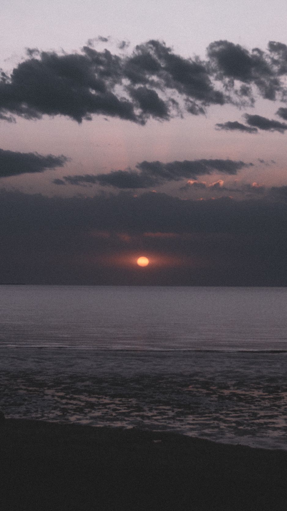 938x1668 Download Wallpaper 938x1668 Sea, Beach, Sunset, Dark, Dusk Iphone 8 7 6s 6 For Parallax HD Background