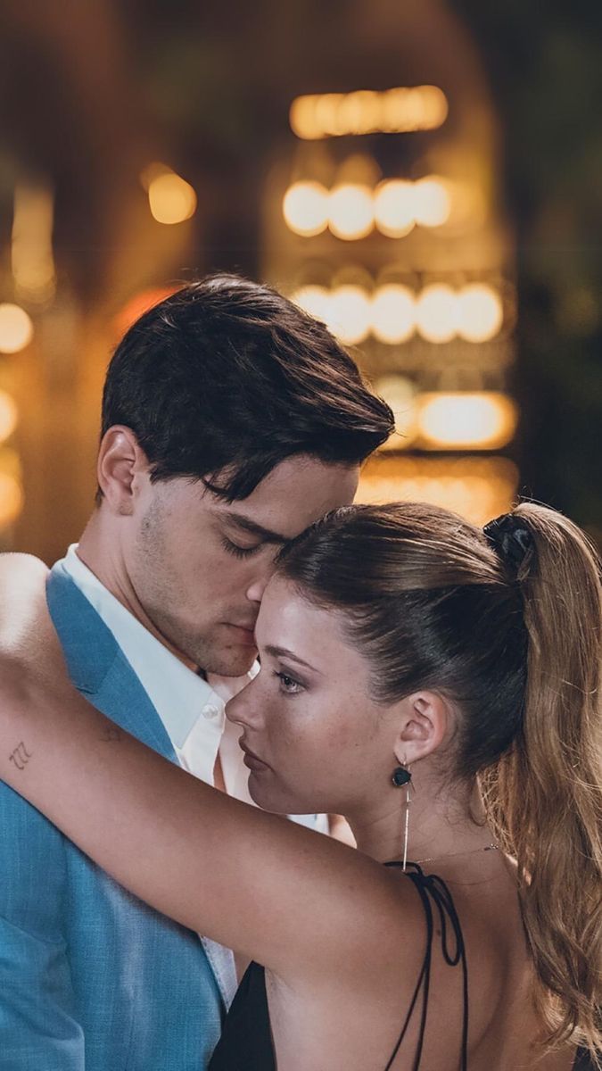 675x1200 Discover 63 culpa mia and nicole wallace ideas. movie couples, vincent and catherine, nick and noah pic and more