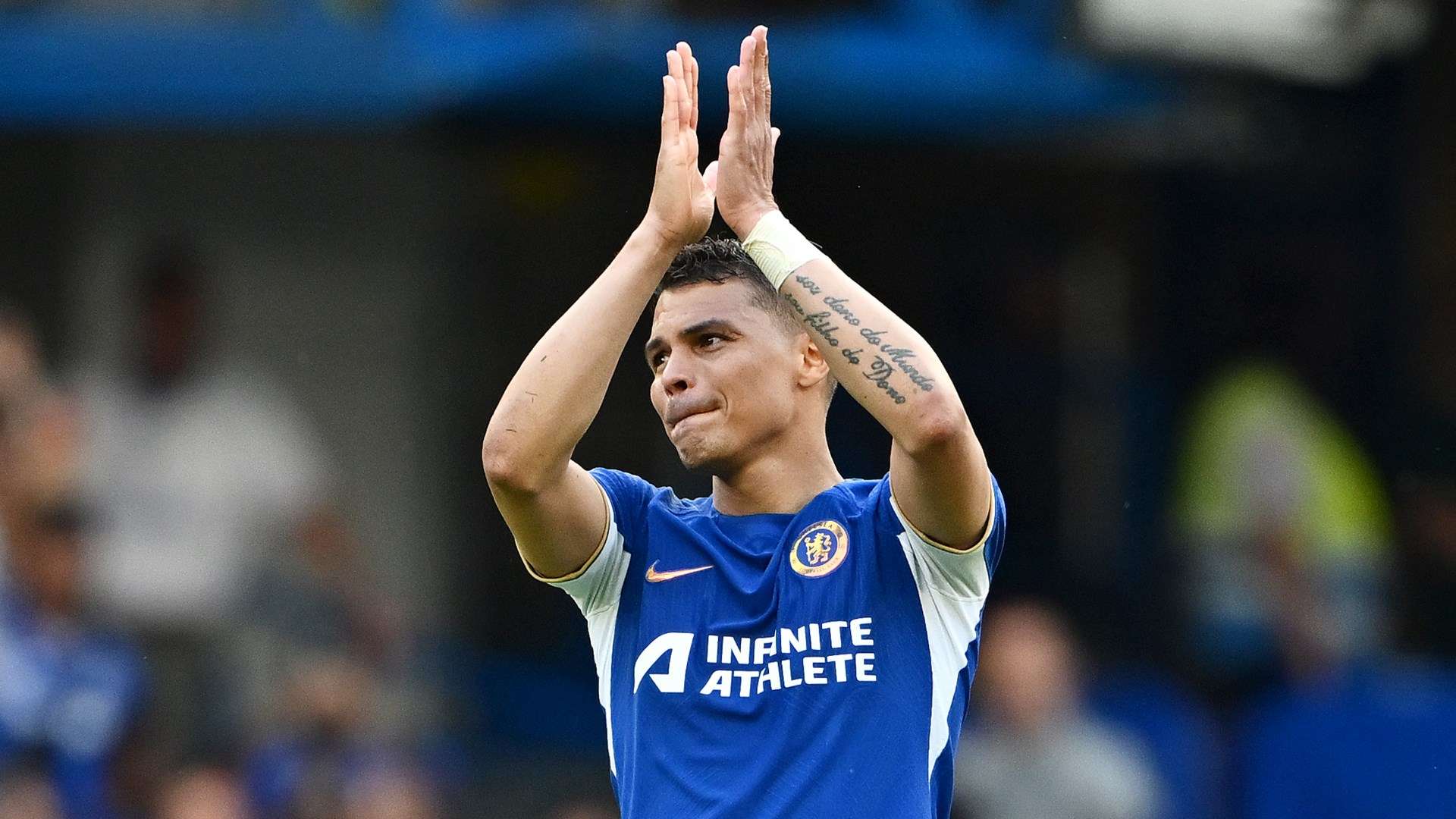1920x1080 Always a pleasure' icon Thiago Silva all smiles as he returns to Blues' training ground following summer exit. Goal.com English Oman