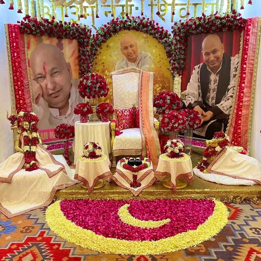 1025x1025 Guruji / Posts / X