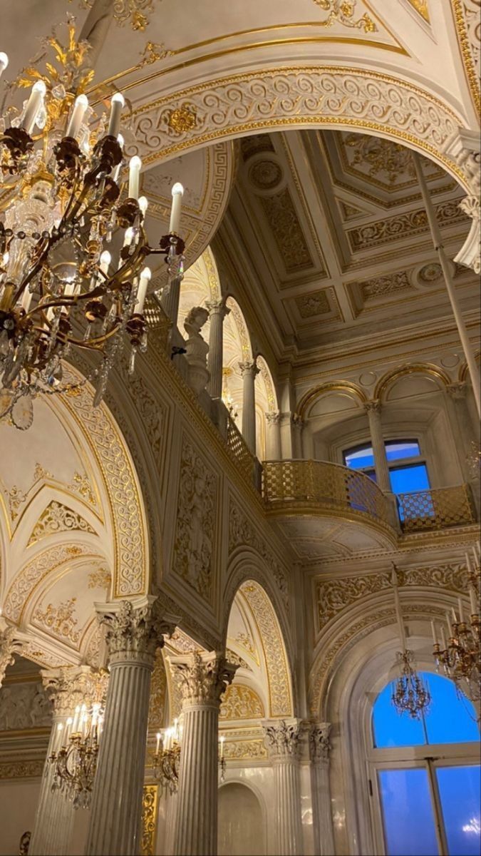 675x1200 Ornate Chandelier in a Grand Room. Golden castle wallpaper, Royal palace wallpaper, Palace aesthetic wallpaper