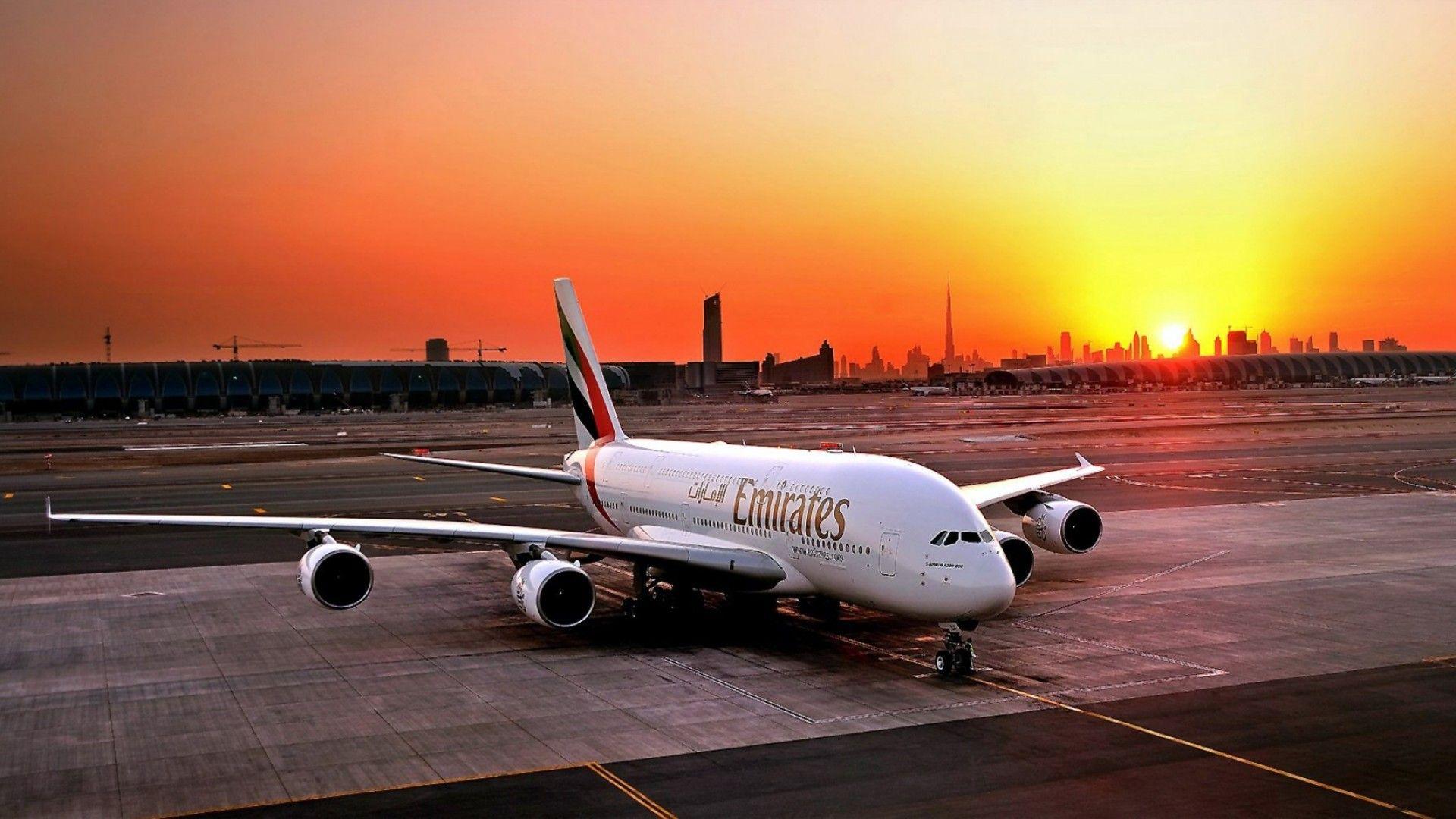 1920x1080 The plane of Emirates airline on the runway and