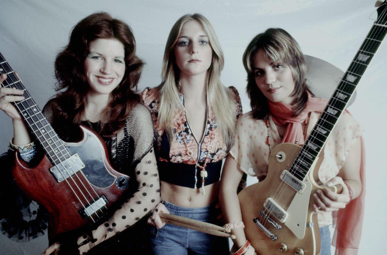 1280x843 The Runaways Wallpaper. The Runaways Wallpaper, Runaways Comic Wallpaper and Model Runaways Wallpaper
