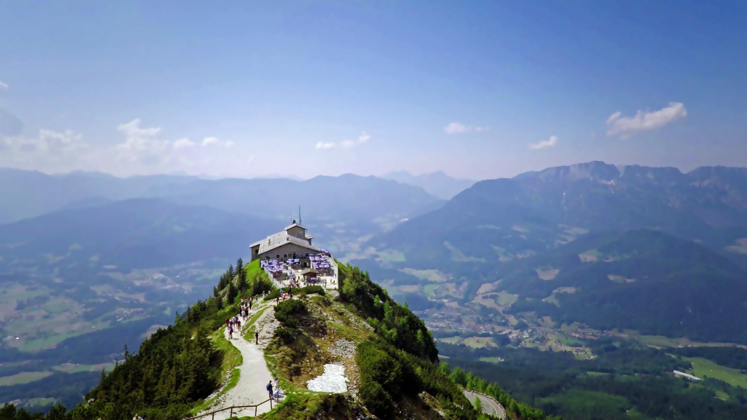 2560x1440 Bavaria The Eagle Cam Seeing More: Berchtesgaden And Eagle’s Nest, Salzburg And Herrenchiemsee Castle