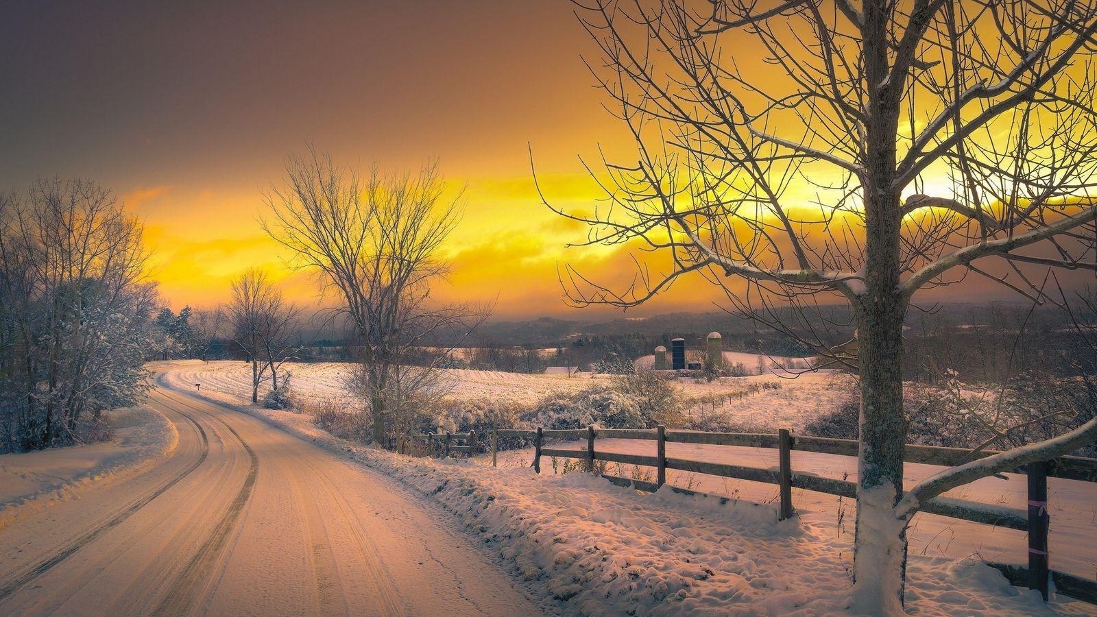 1600x900 Golden Sunset View in Winter Wallpaper
