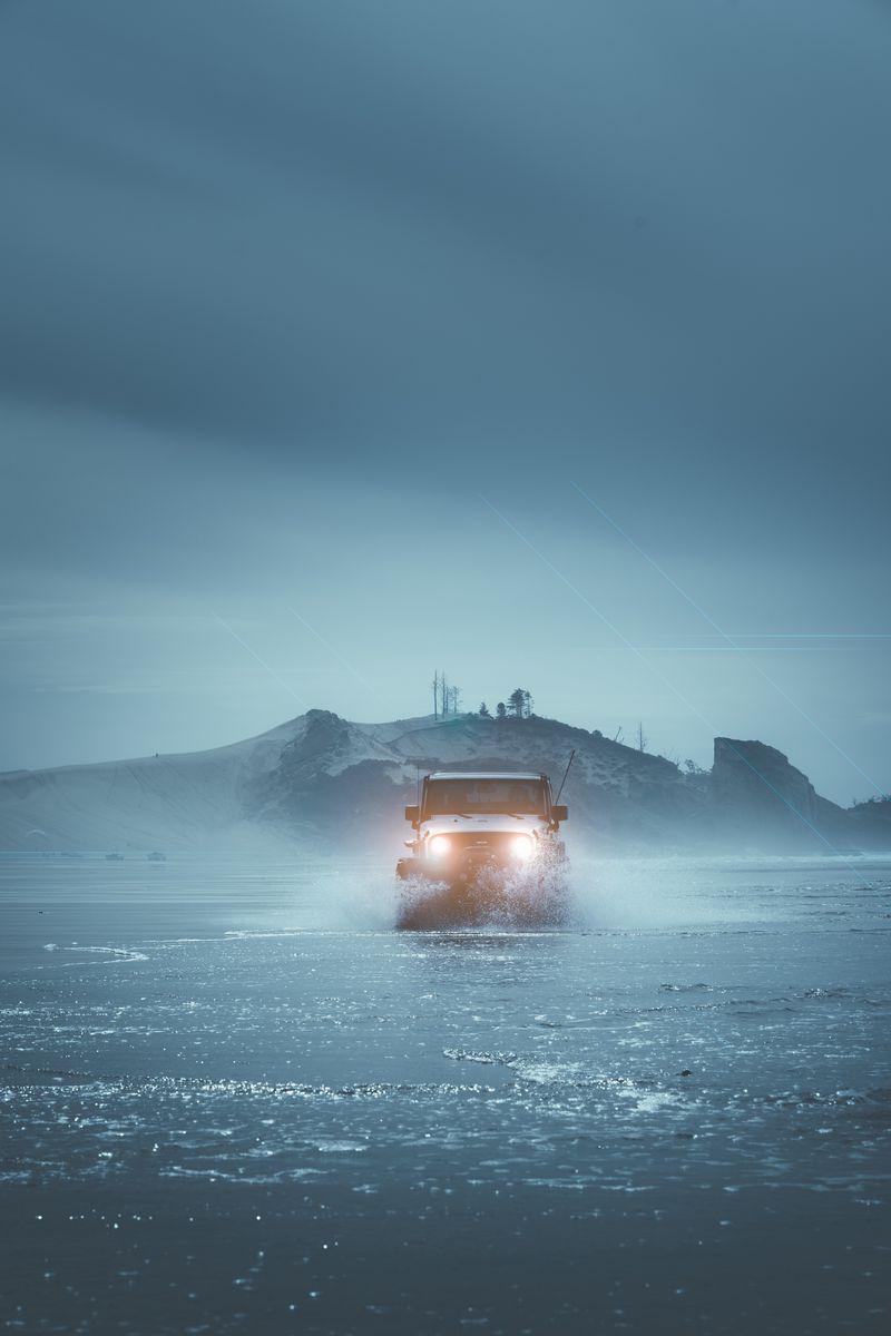800x1200 Download Wallpaper 800x1200 Suv, Car, Fog, Water Iphone 4s 4 For Parallax HD Background
