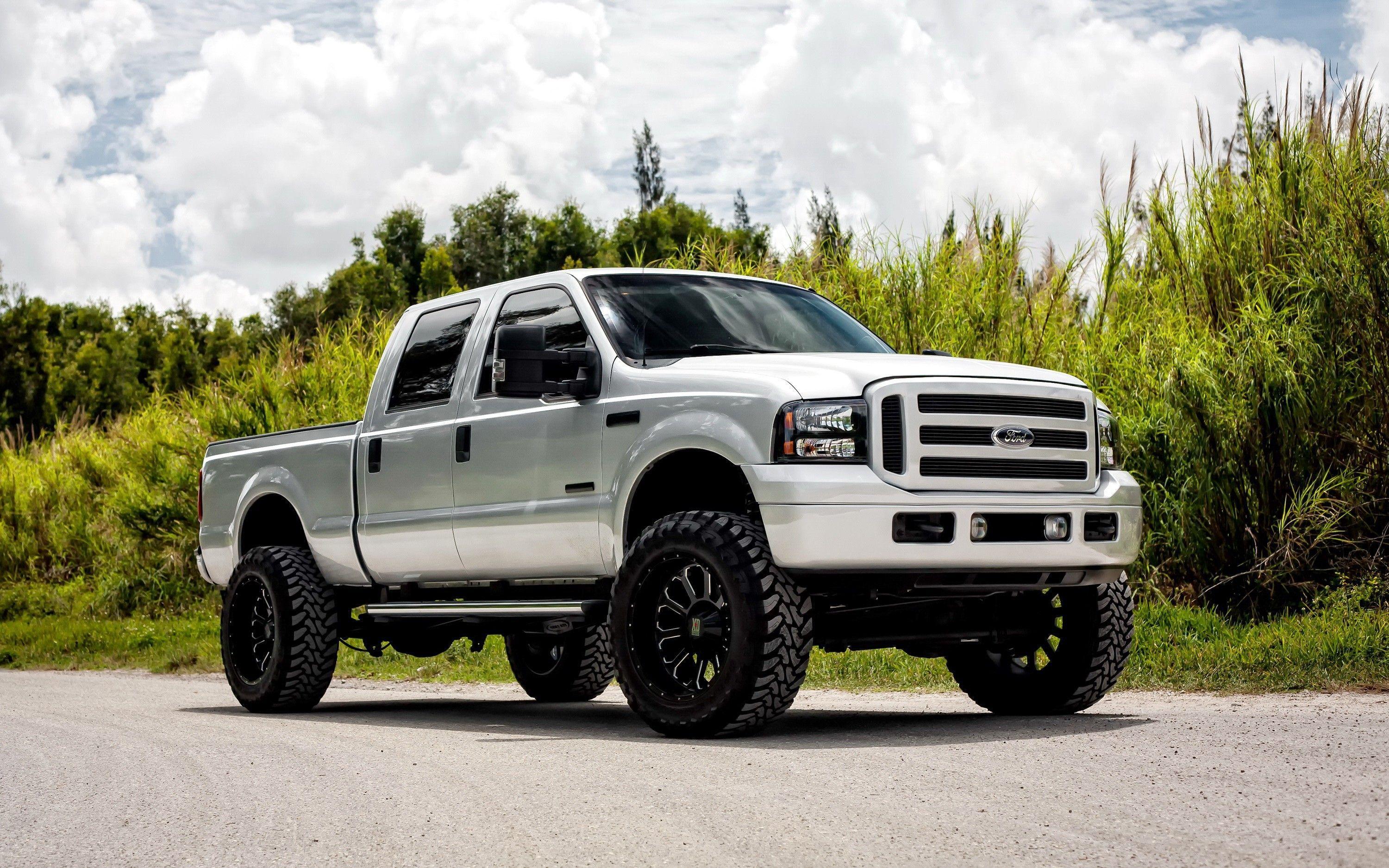 38+ Ford F 250 Super Duty Lifted Wallpaper free download