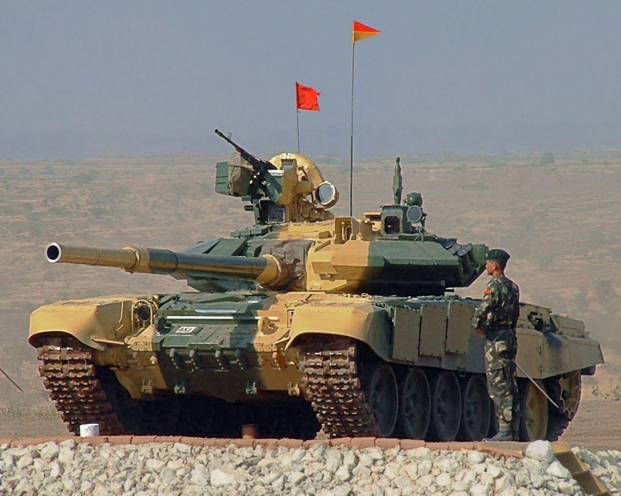 1280x1024 T 90 Tank Wallpaper