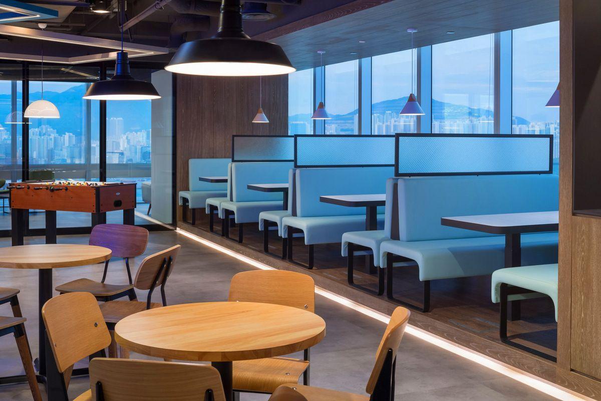 1200x800 Office Tour: QBE Insurance Offices