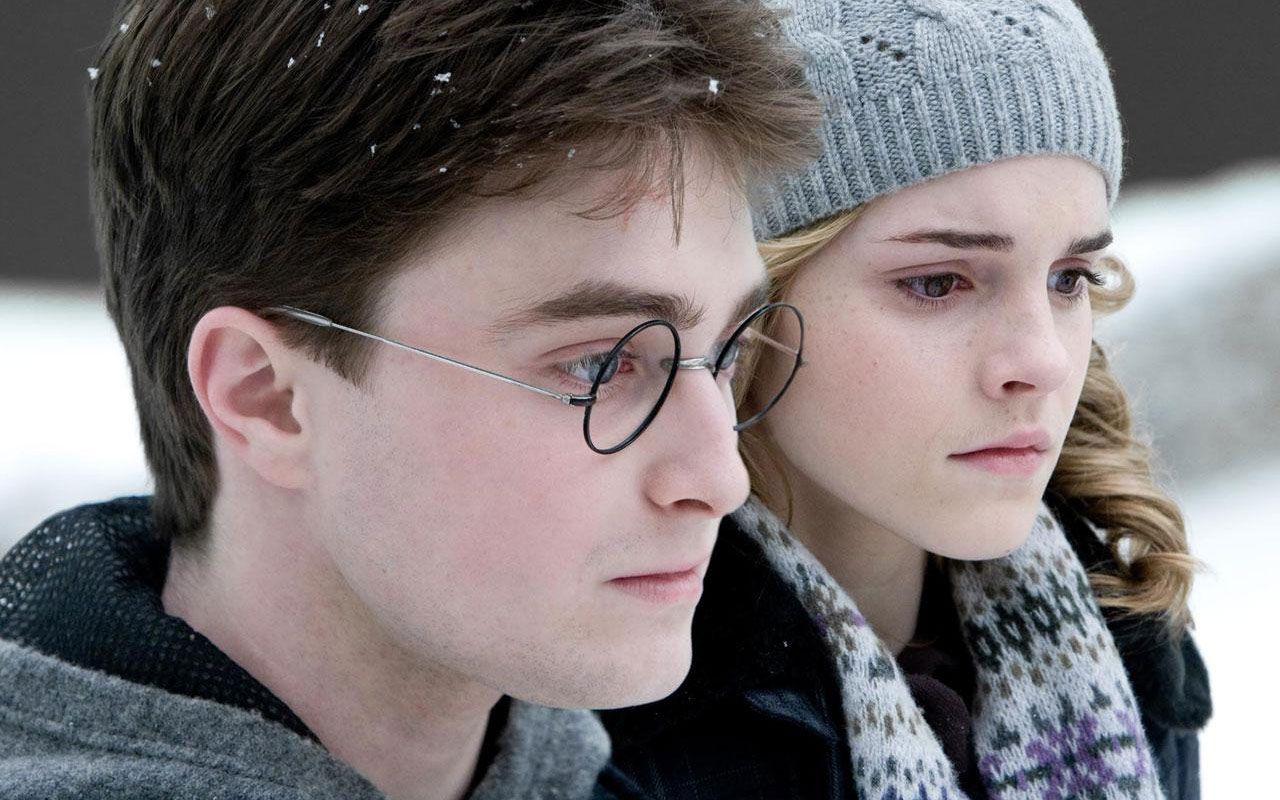 1280x800 Emma Watson in Harry Potter the Half Blood Prince Wallpaper