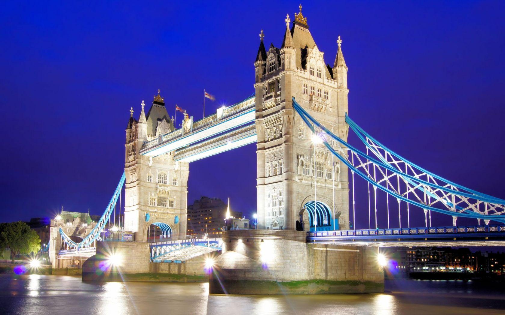 1680x1050 Free download Details about City Urban London PHOTO WALLPAPER WALL MURAL ROOM DECOR [1920x1280] for your Desktop, Mobile & Tablet. Explore Wallpaper Stores London Ontario. Discount Wallpaper Outlets in