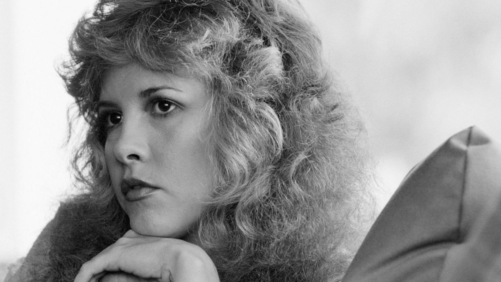 Стиви никс. Певица Стиви НИКС. Stevie Nicks молодая. Стиви НИКС горячие.