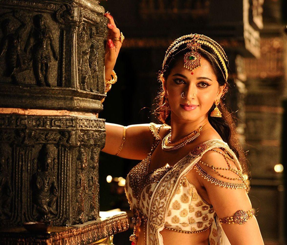 1175x1000 Rudhramadevi movie Abu Dhabi