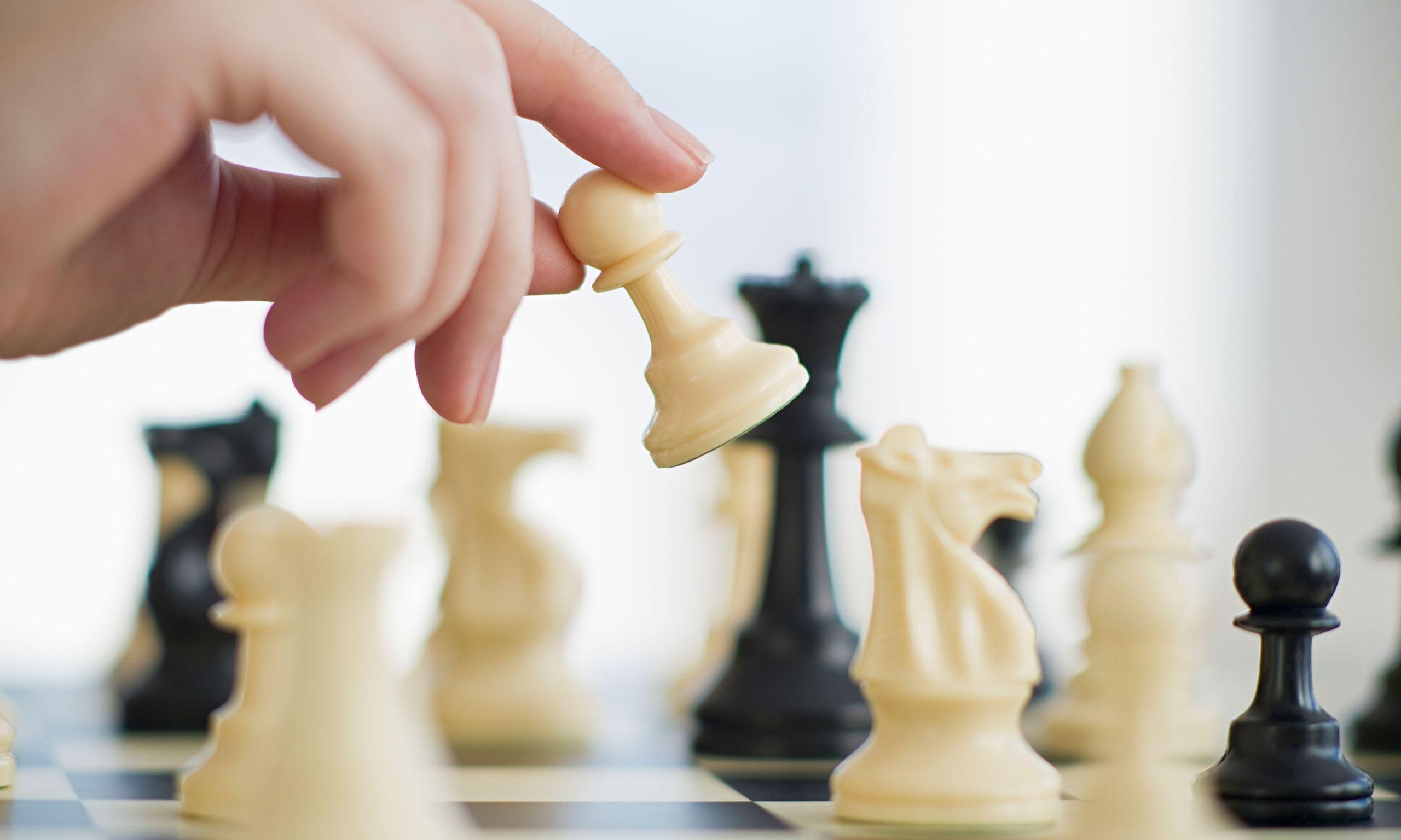 2560x1536 Chess is, as the Dutch grandmaster Hans Ree said, is 'beautiful enough to waste your life for'.'