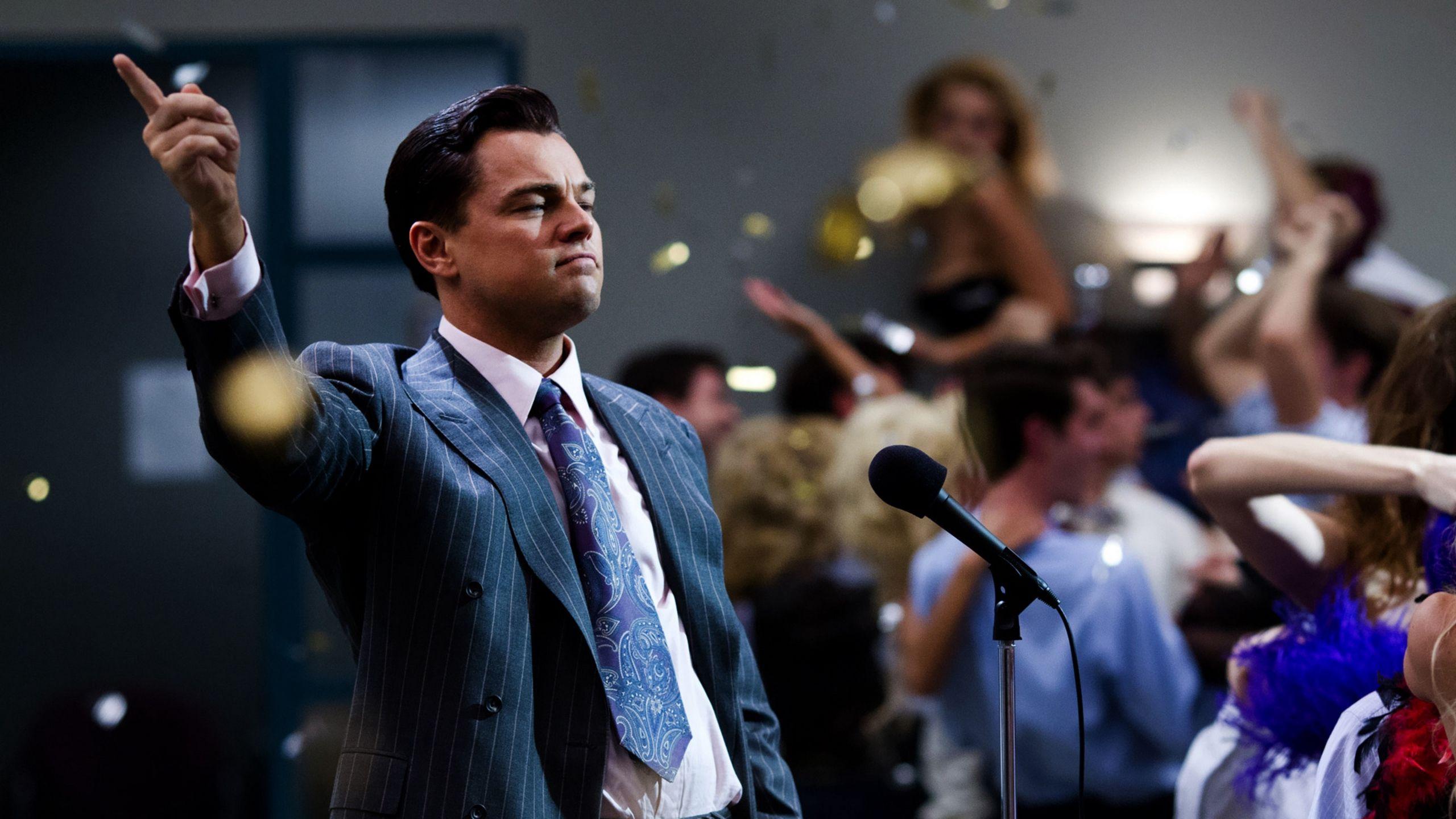 2560x1440 Download wallpaper 2560x1440 the wolf of wall street, leonardo