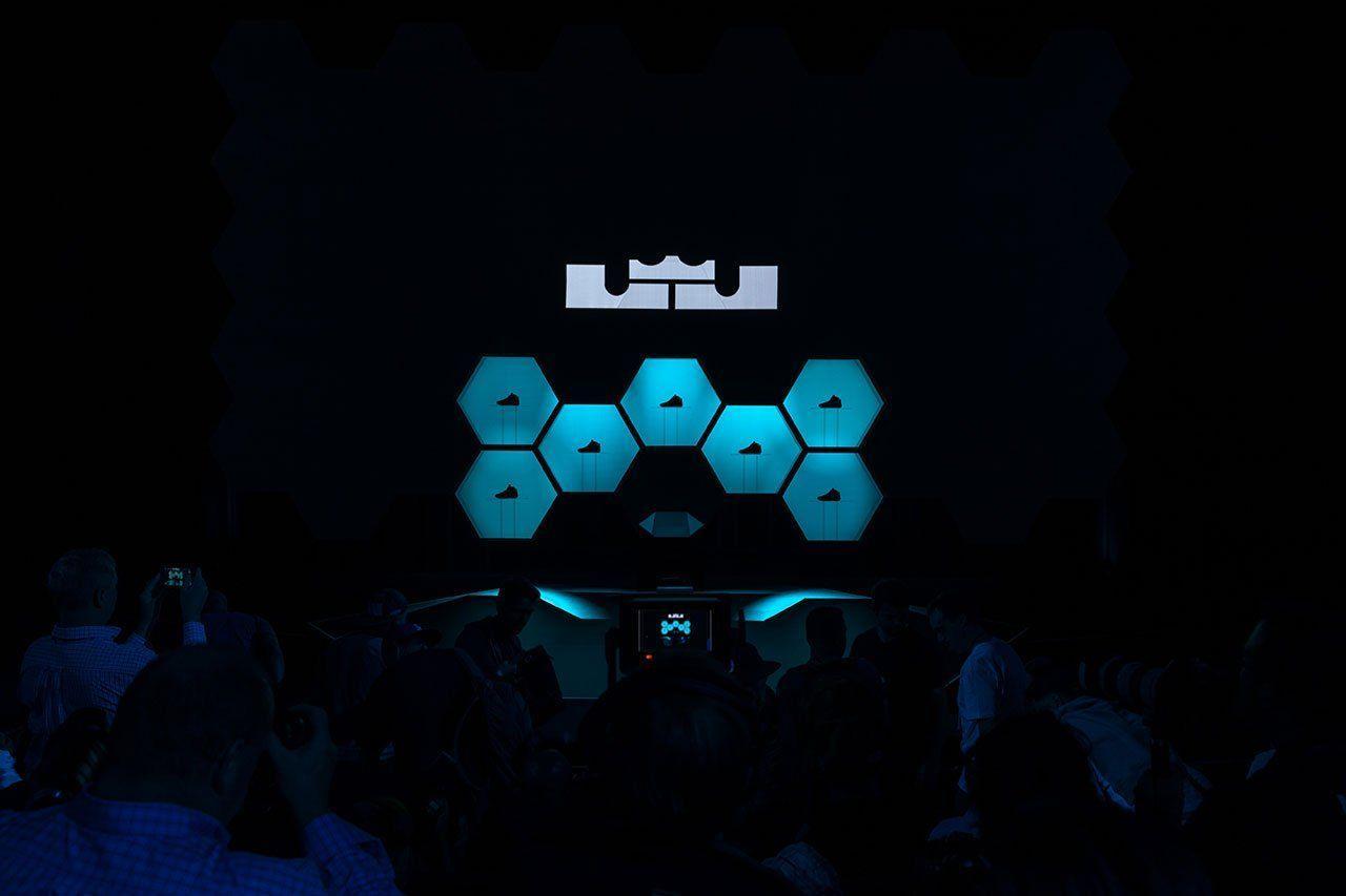 1280x853 Lebron Logo Wallpaper