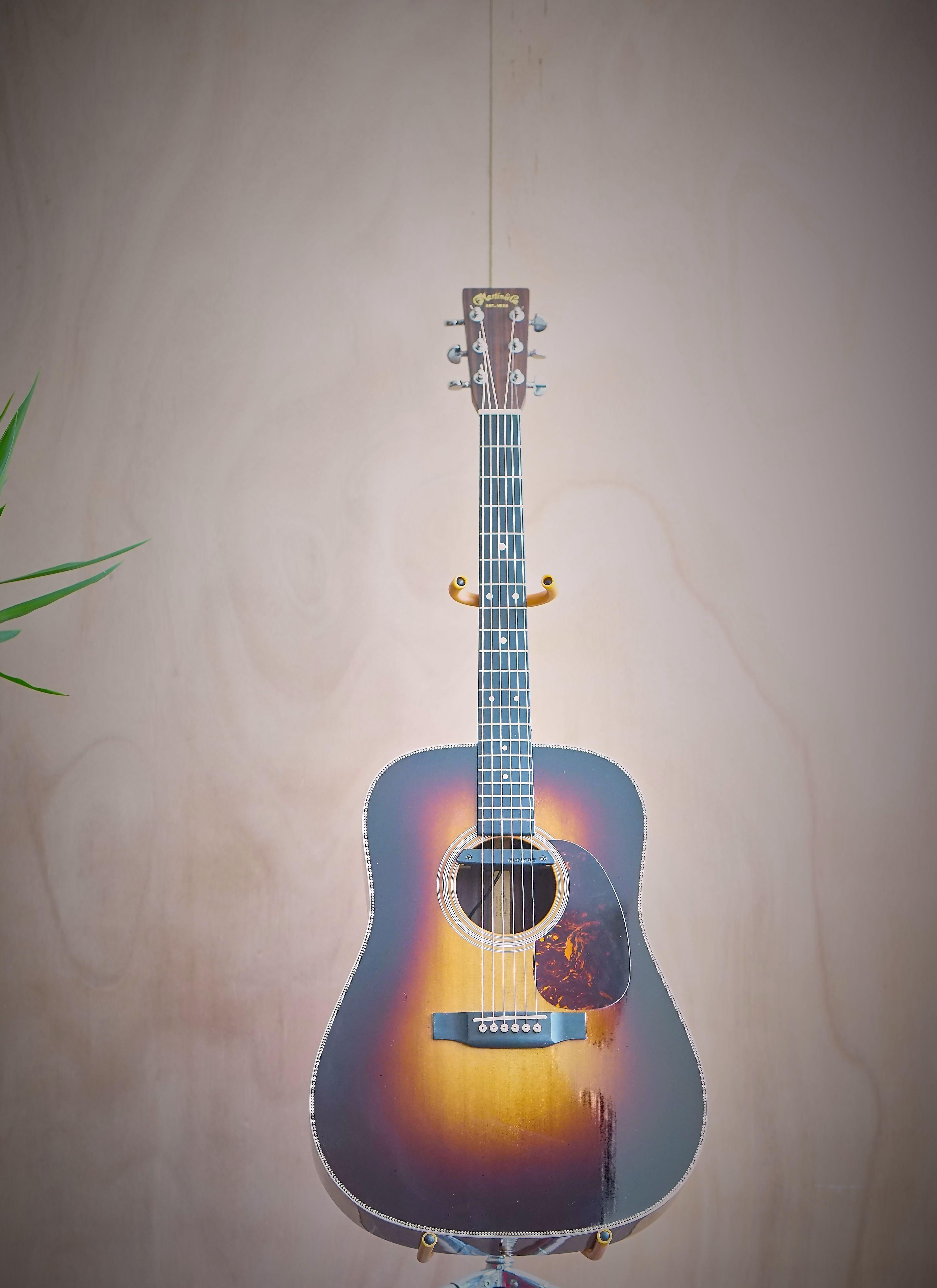 3708x5099 Free of Gerritt Tisdale, guitar, Martin Guitar