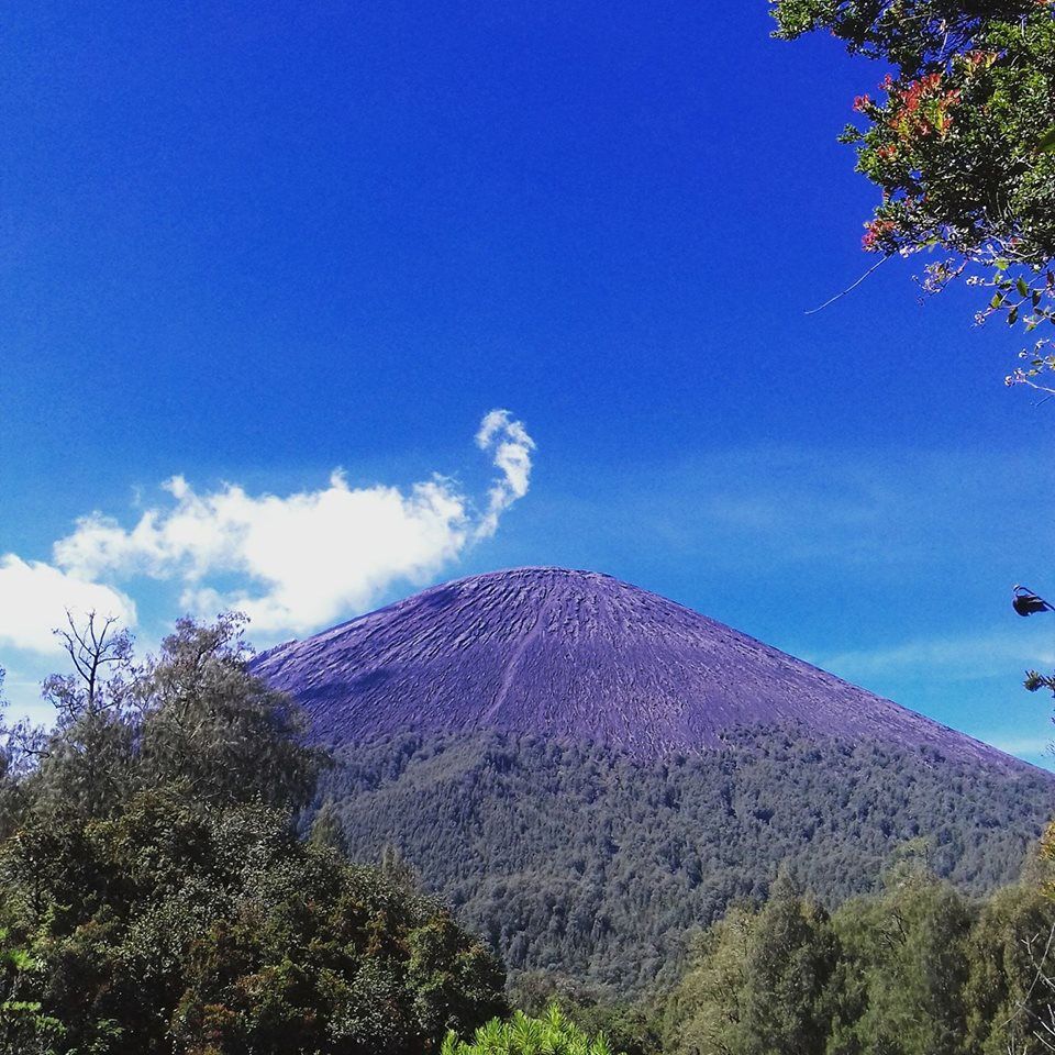 960x960 4D3N : Semeru mount tour from bromo area. Java Eco Tour
