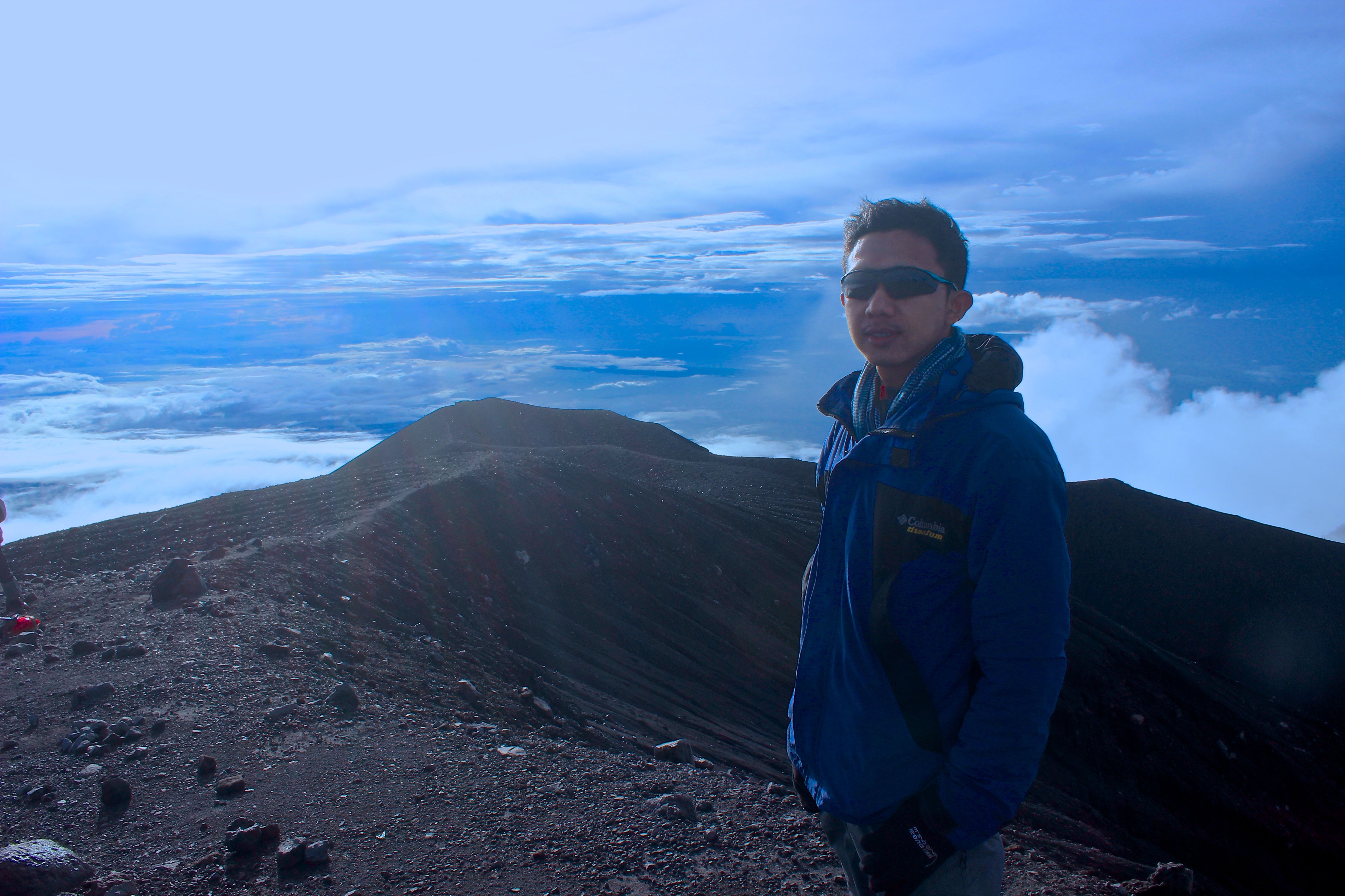 5184x3456 Journey to the peak of the gods, Mahameru