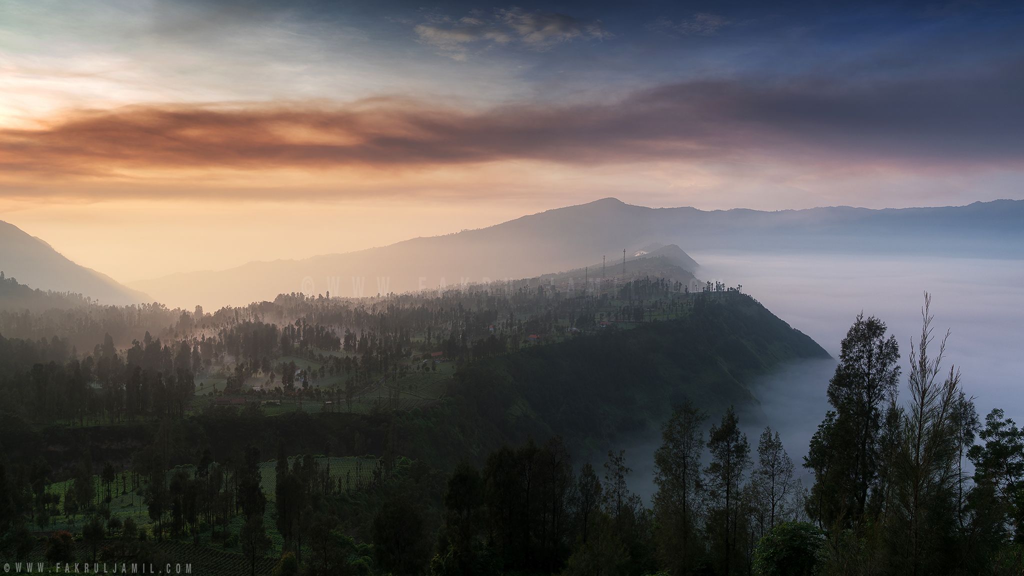 2048x1152 mahameru