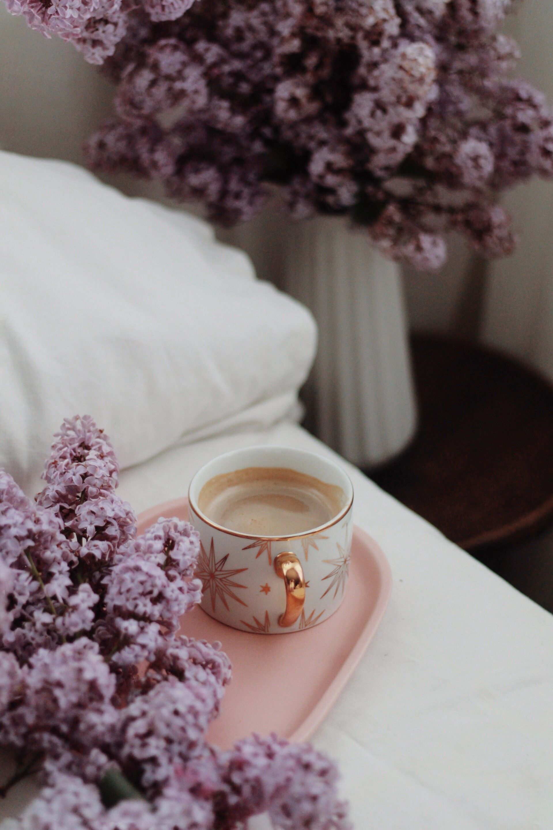 1920x2880 Spring Cozy iPad Wallpaper