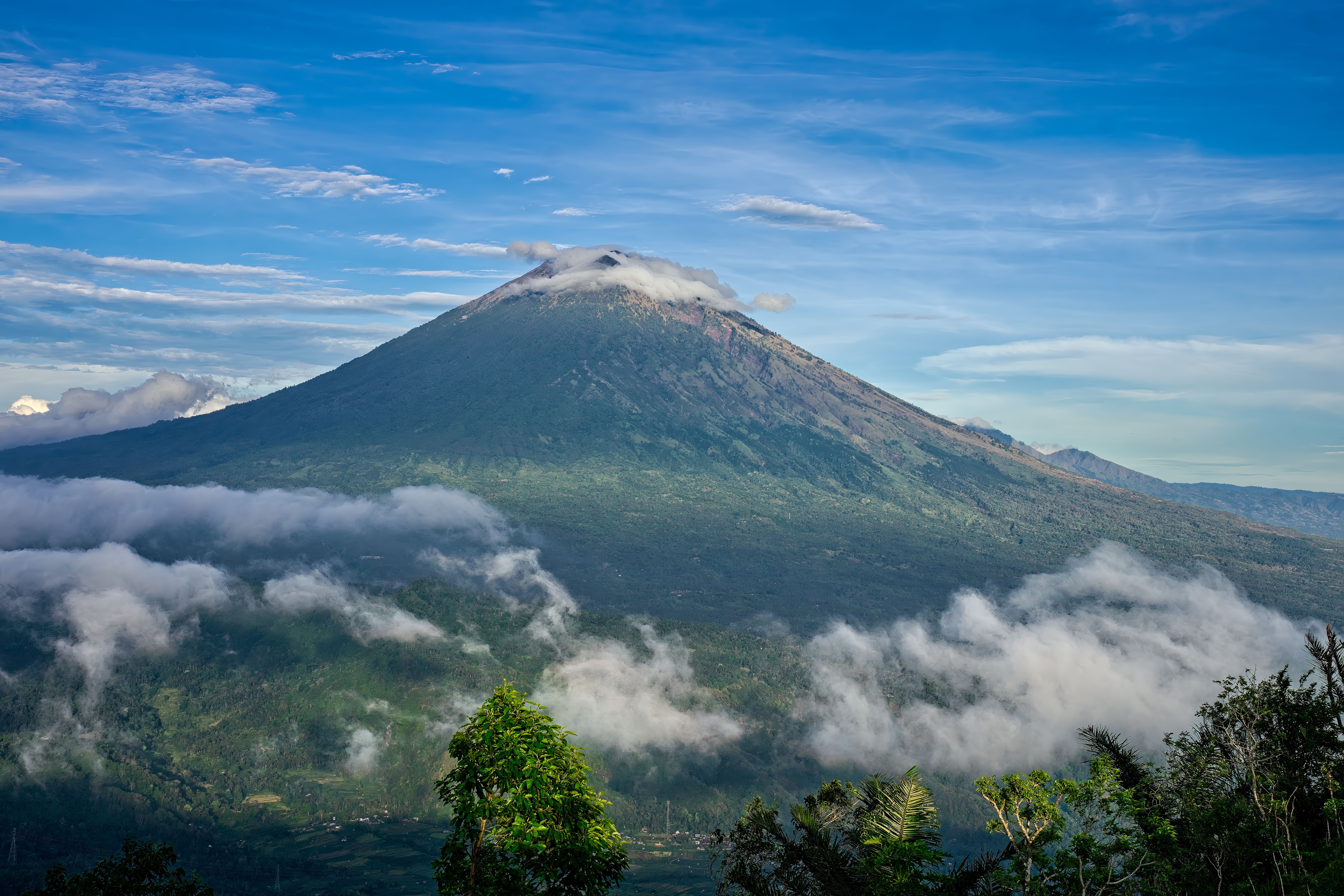 8640x5760 Indonesia Mountain Mountain · Free