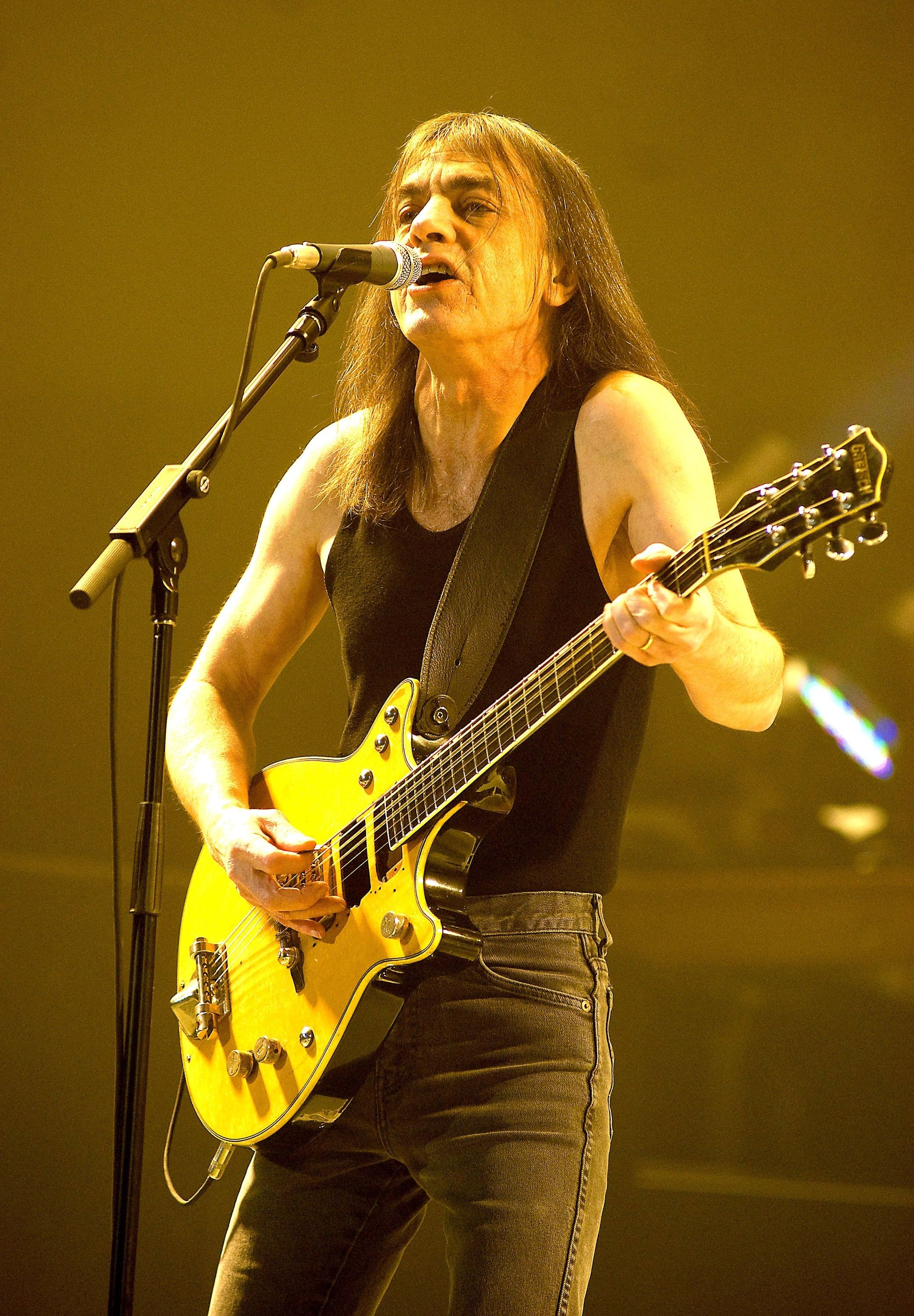 2085x3000 Malcolm Young Wallpaper