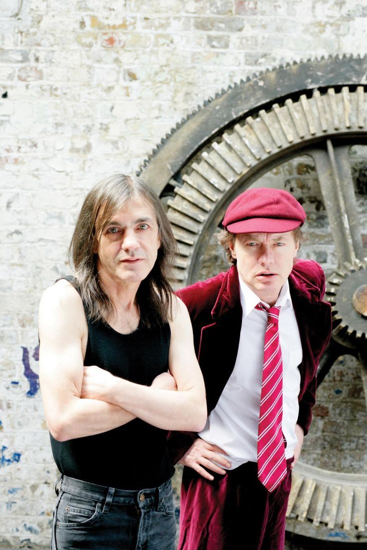 736x1103 Malcolm Young Wallpaper
