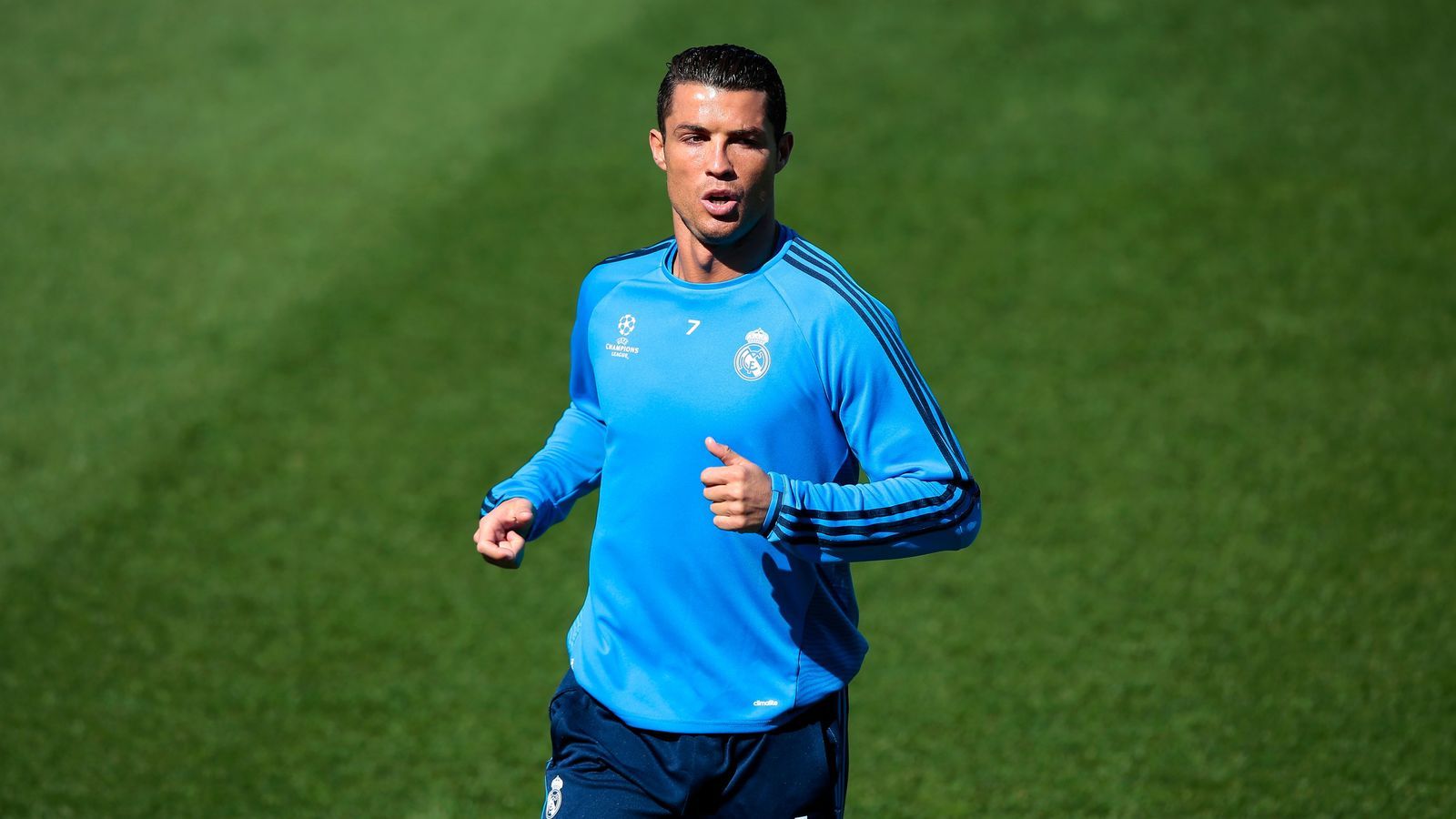 1600x900 Cristiano Ronaldo back in training with Real Madrid after knee injury
