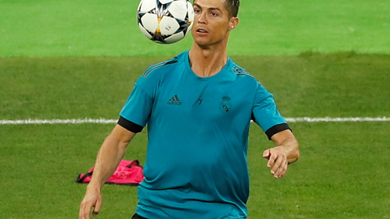 1600x900 Cristiano Ronaldo: Amazing story of Man Utd star after CL games for Real Madrid from 2018