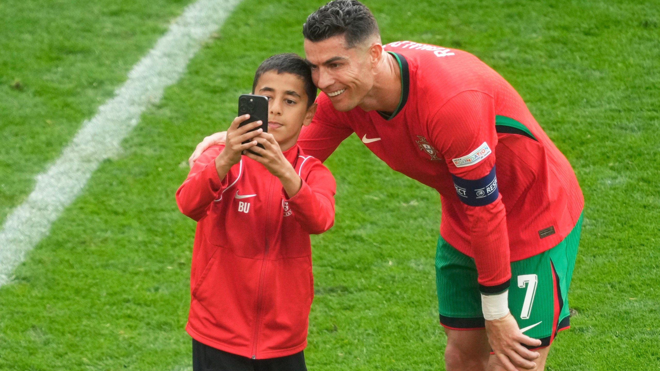 2560x1440 UEFA Increases Field Side Security At Euro 2024 Games After Selfie Takers Pursue Cristiano Ronaldo. FOX 5 San Diego & KUSI News
