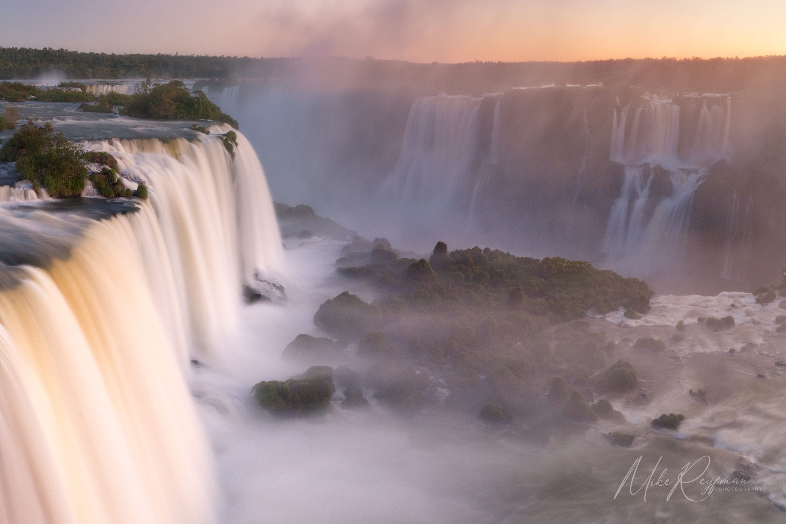 2560x1707 Largest waterfall system in the world and its colorful inhabitants. Iguazu Falls, Argentina & Brazil Mike Reyfman Photography. Fine Art Prints. Stock Image, Nature Abstracts. Landscapes, People, Travel Photography
