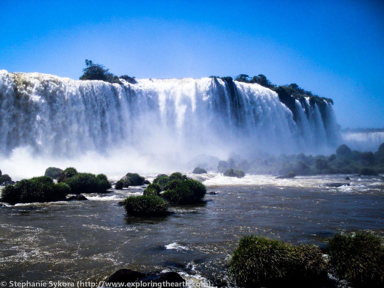 1250x938 Iguazu Waterfalls, Brazil • Exploring the Earth