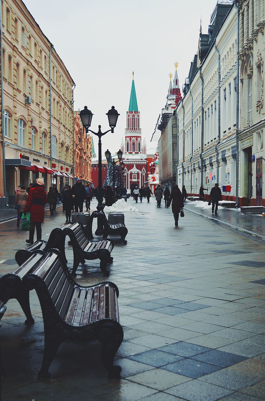 910x1376 streets of moscow 1080P, 2K, 4K, 5K HD wallpaper free download