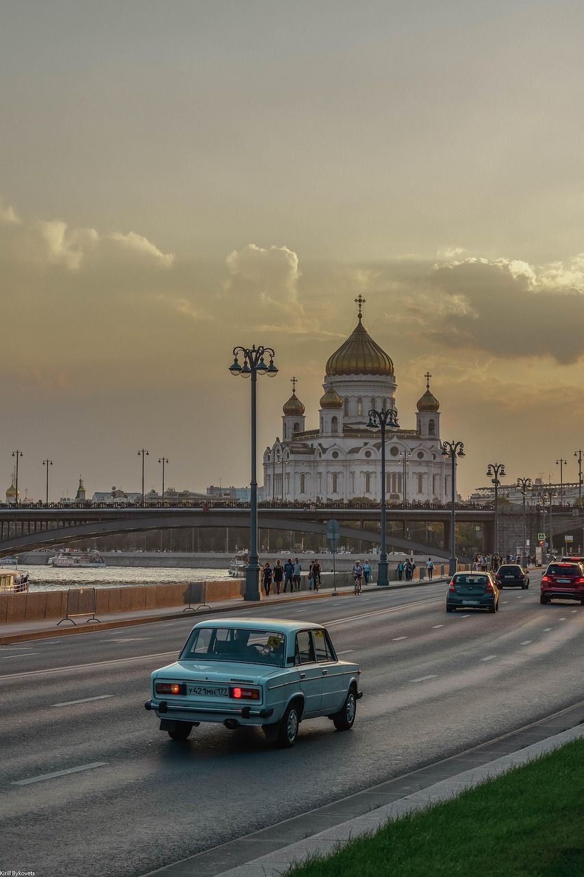 853x1280 Moscow Russia Sunset