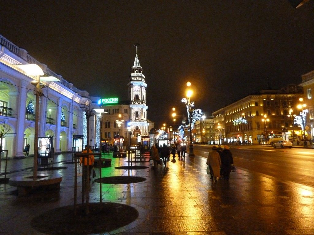 1024x768 Nevsky Prospekt most famous street in Russia! & Denz