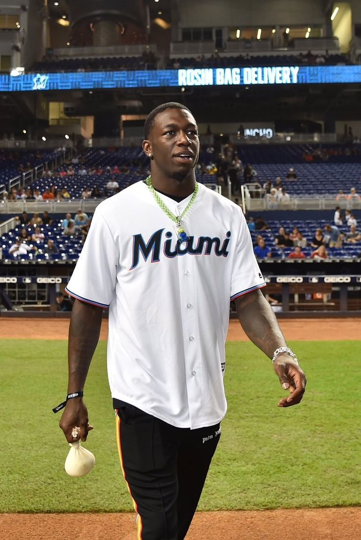 735x1099 Luis Robert Jr Wallpaper. Casual Moisture Wicking Baseball Jersey For Streetwear, Devin Hester Miami, Jerseys