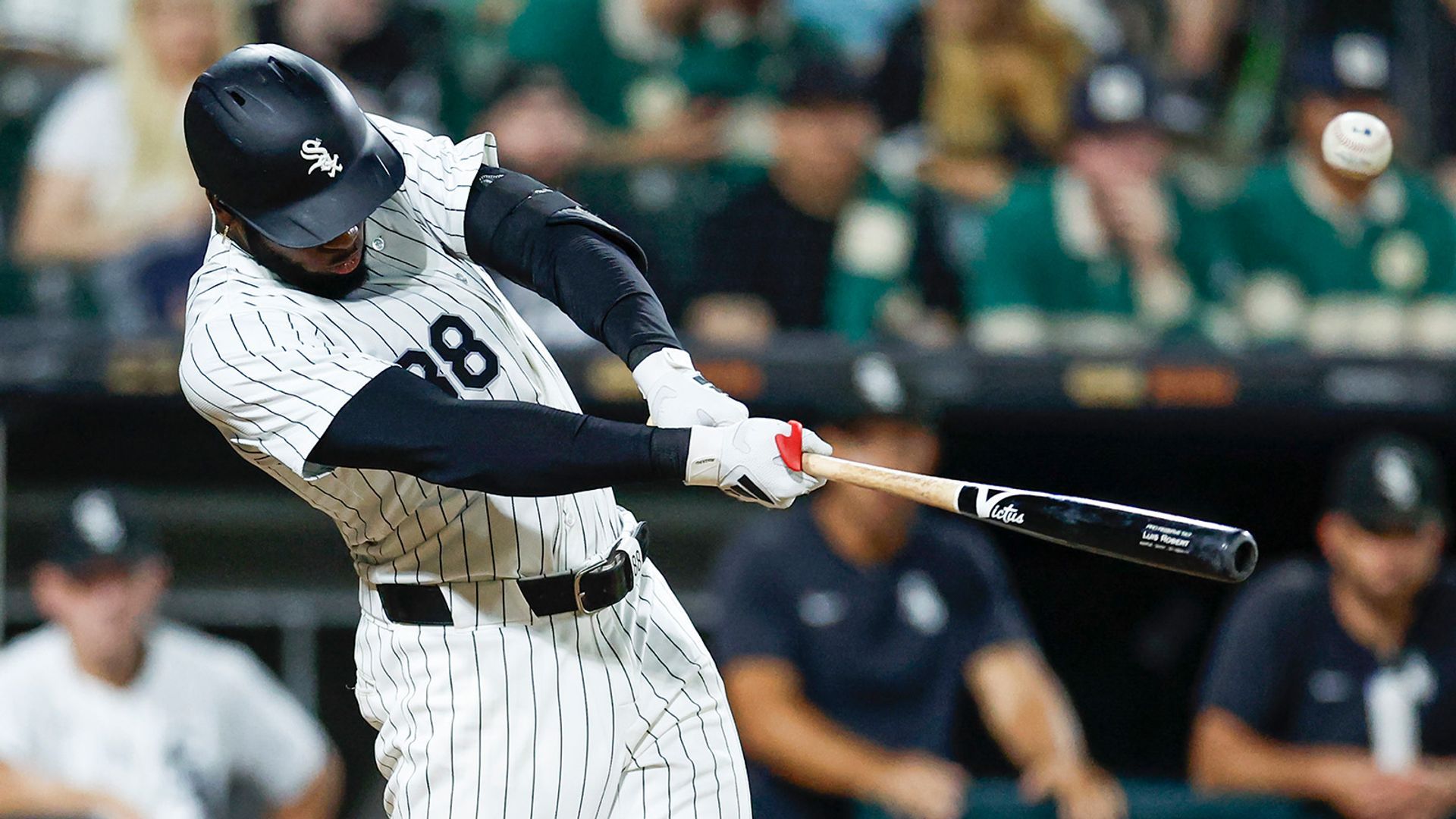 1920x1080 Luis Robert Jr. to Deep Left Field