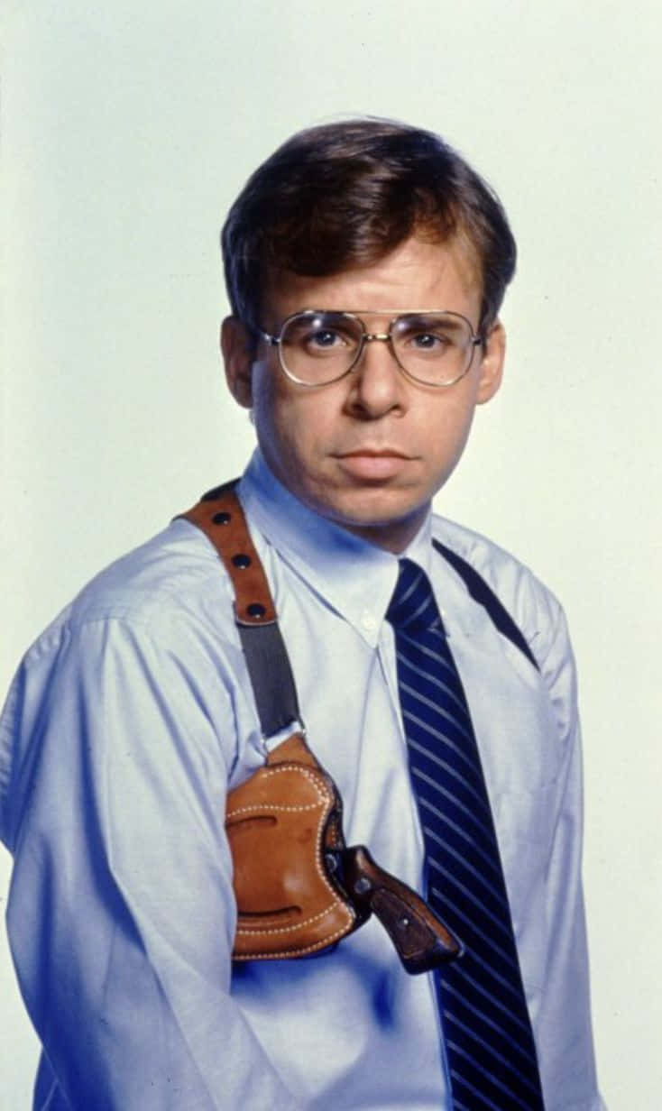 734x1232 Iconic 80s Actor Rick Moranis Wallpaper