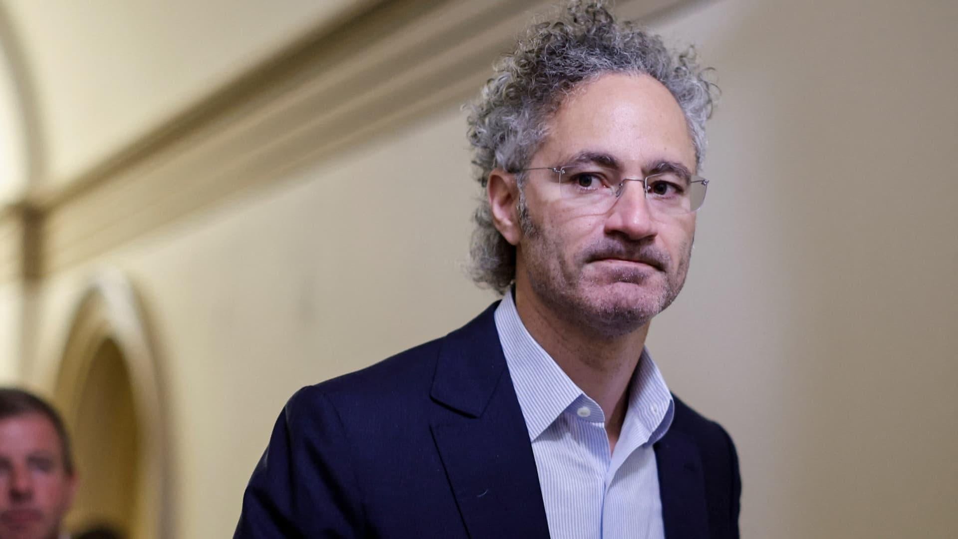 1920x1080 Palantir CEO Alex Karp twice slams short sellers as stock suffers worst week since April