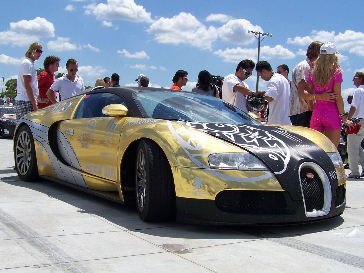 1200x900 Gears HD: Supercar's Bugatti Veyron Covered In Gold Edition At Gumball Rally