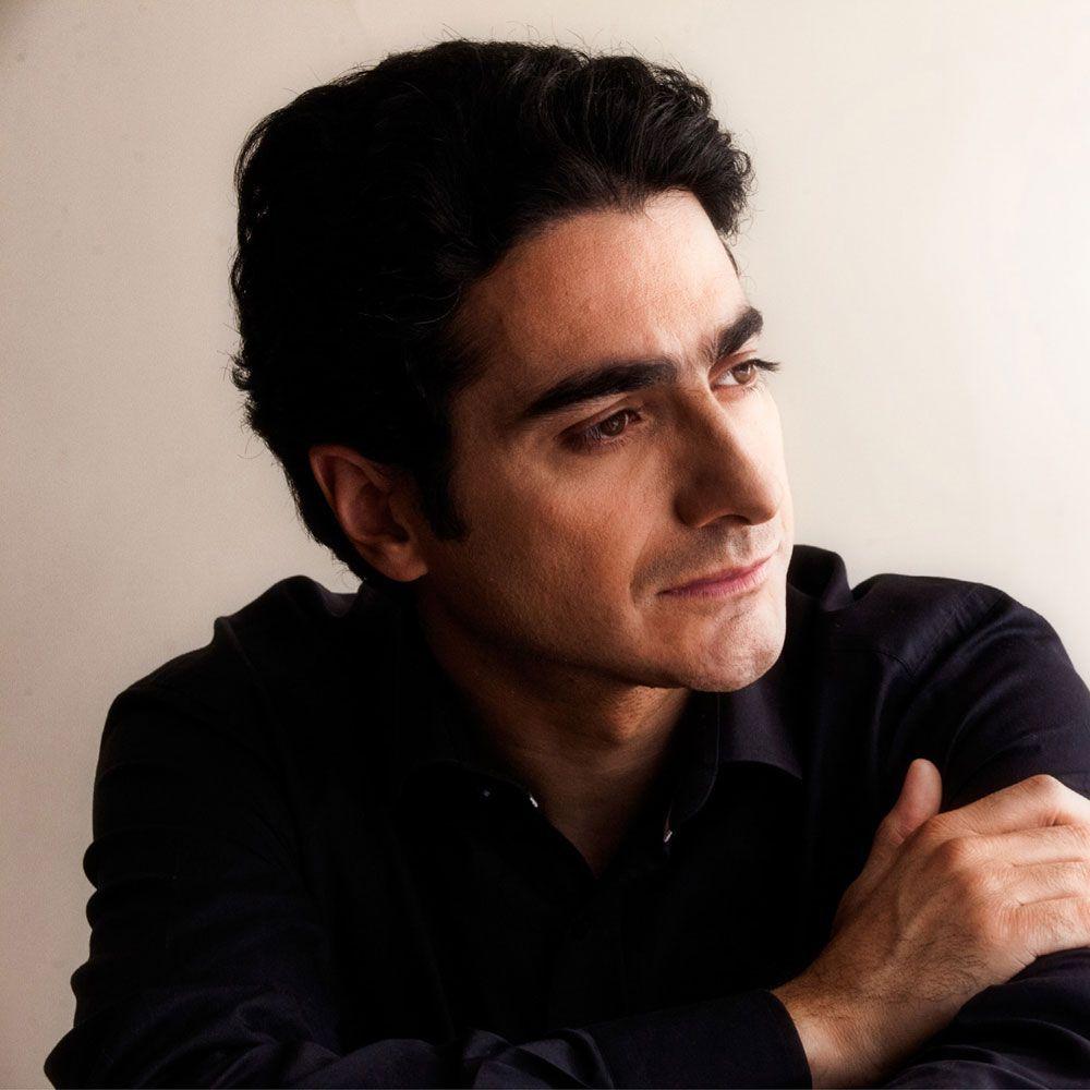 1000x1000 Homayoun Shajarian, son of Mohammad Reza Shajarian, is a Persian classical music vocalist, and a Tombak and Kama. Persian culture, Cute relationship goals, Singer