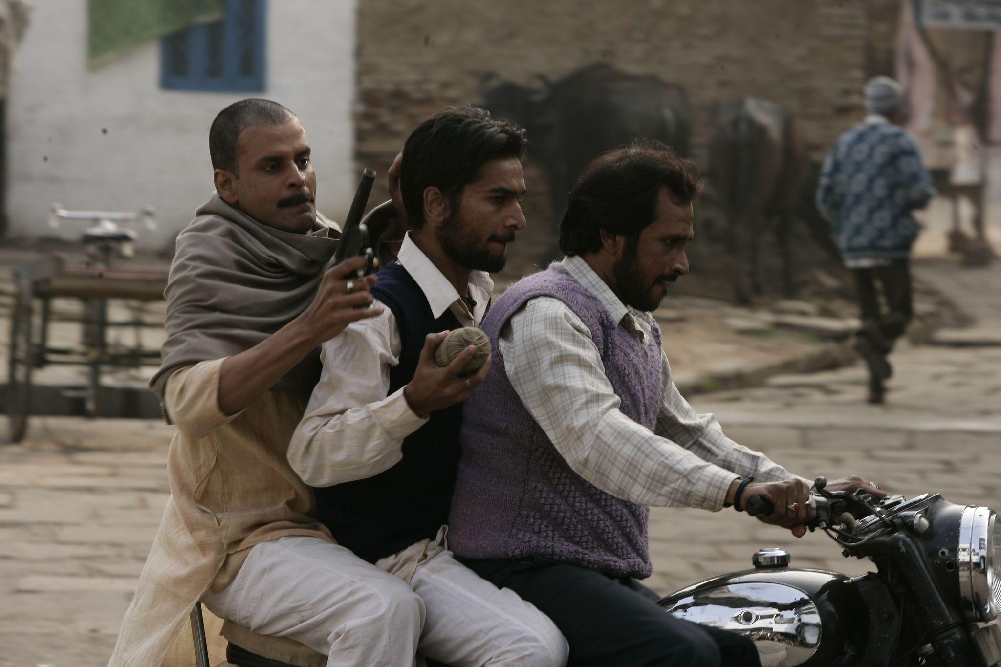 2048x1365 Gangs of Wasseypur (2012)