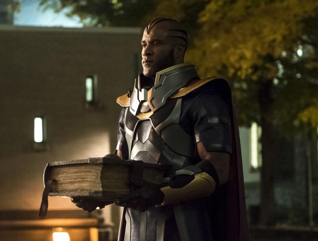 1055x800 Elseworlds Wallpaper